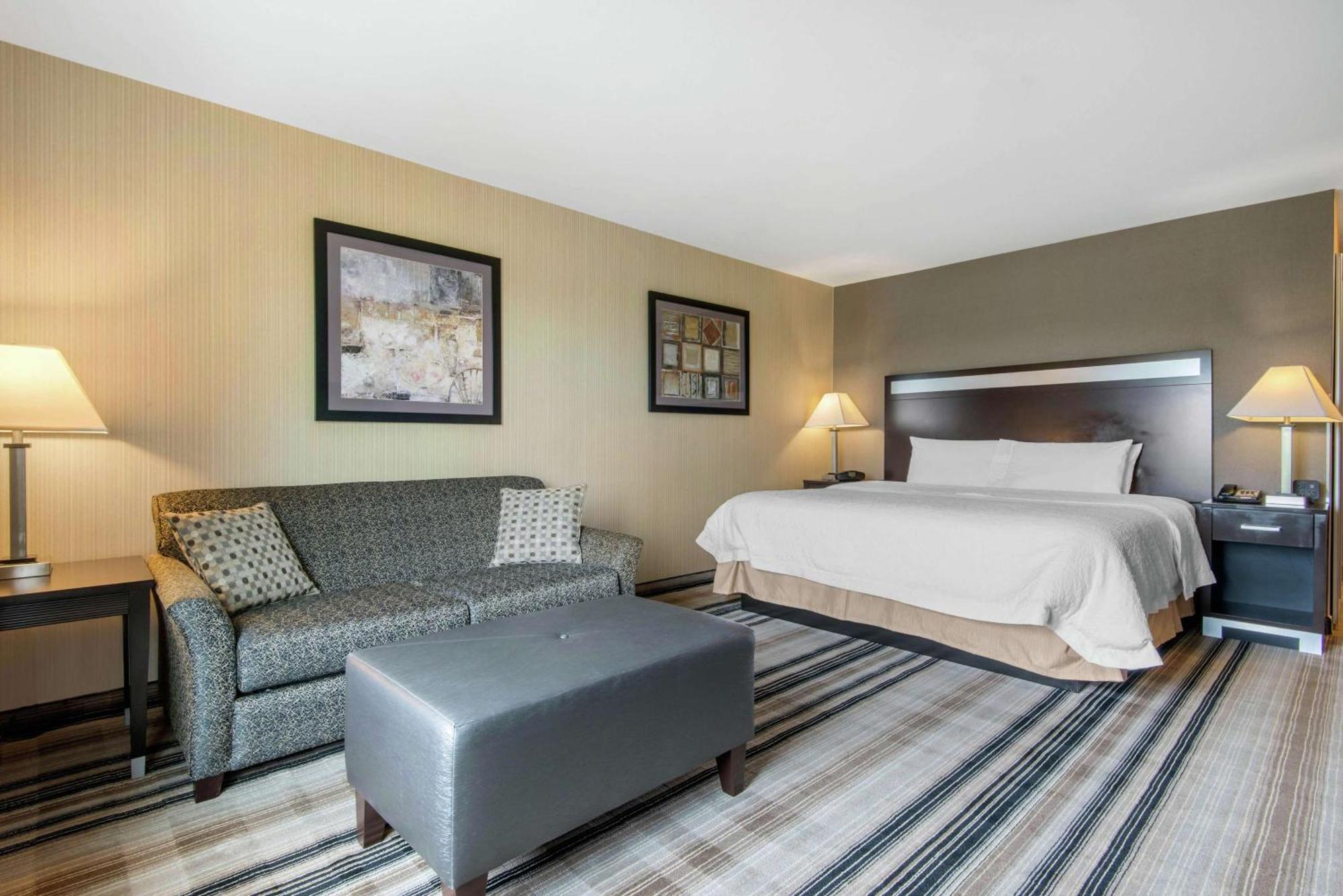 Hotel Hampton 3*