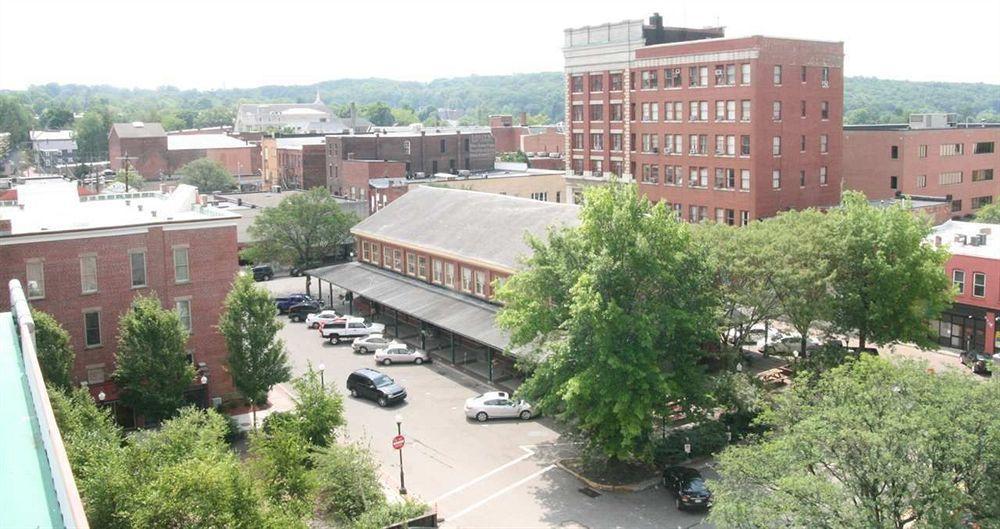 Hampton 3* Meadville